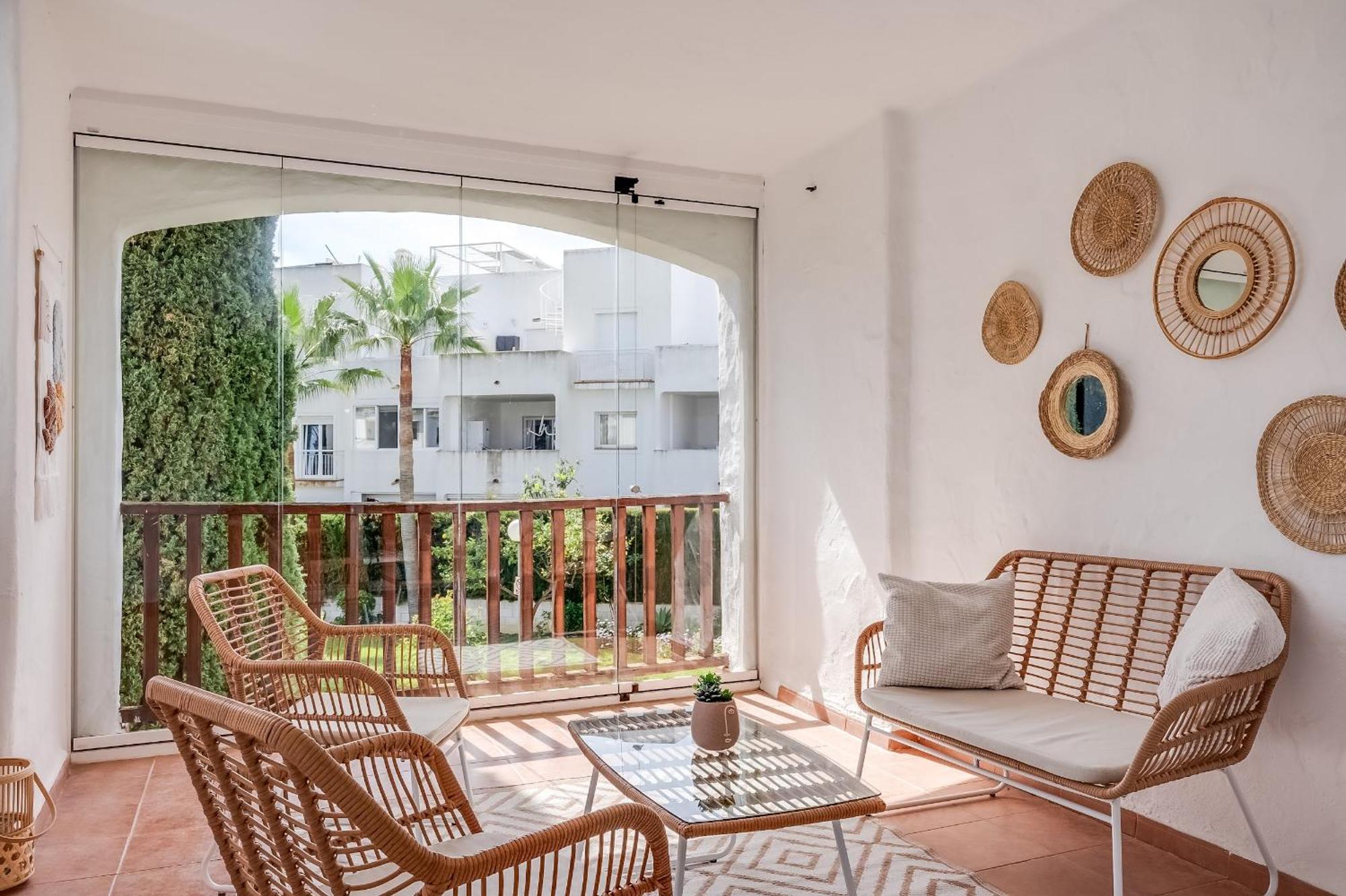 Gezellig Stijlvol Appartement Dichtbij Het Strand Эстепона Экстерьер фото